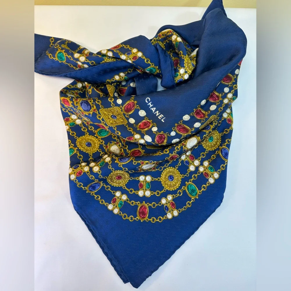CHANEL Silk Chain Color Stone Scarf Navy Blue CC Coco Mark Logos COA w/ Box - Picture 5 of 14
